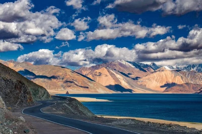 Ladakh bike tour